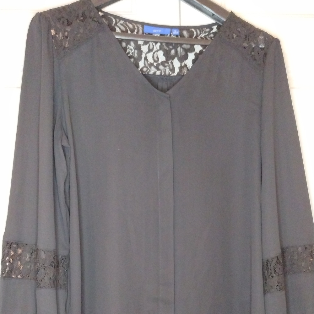 NWT Apt 9 Black Rayon Blouse Top Shirt Medium